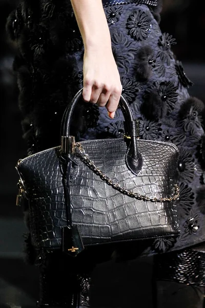 Look 154
